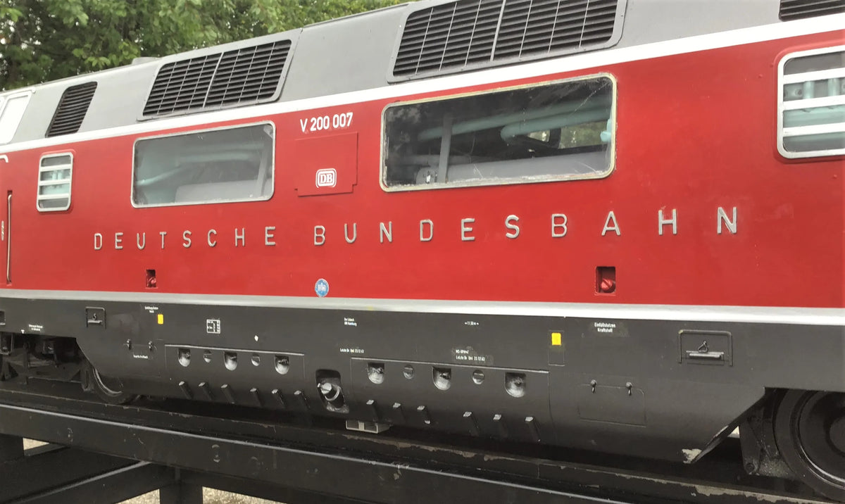 5 inch gauge DB V200