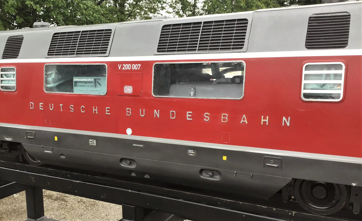 5 inch gauge DB V200
