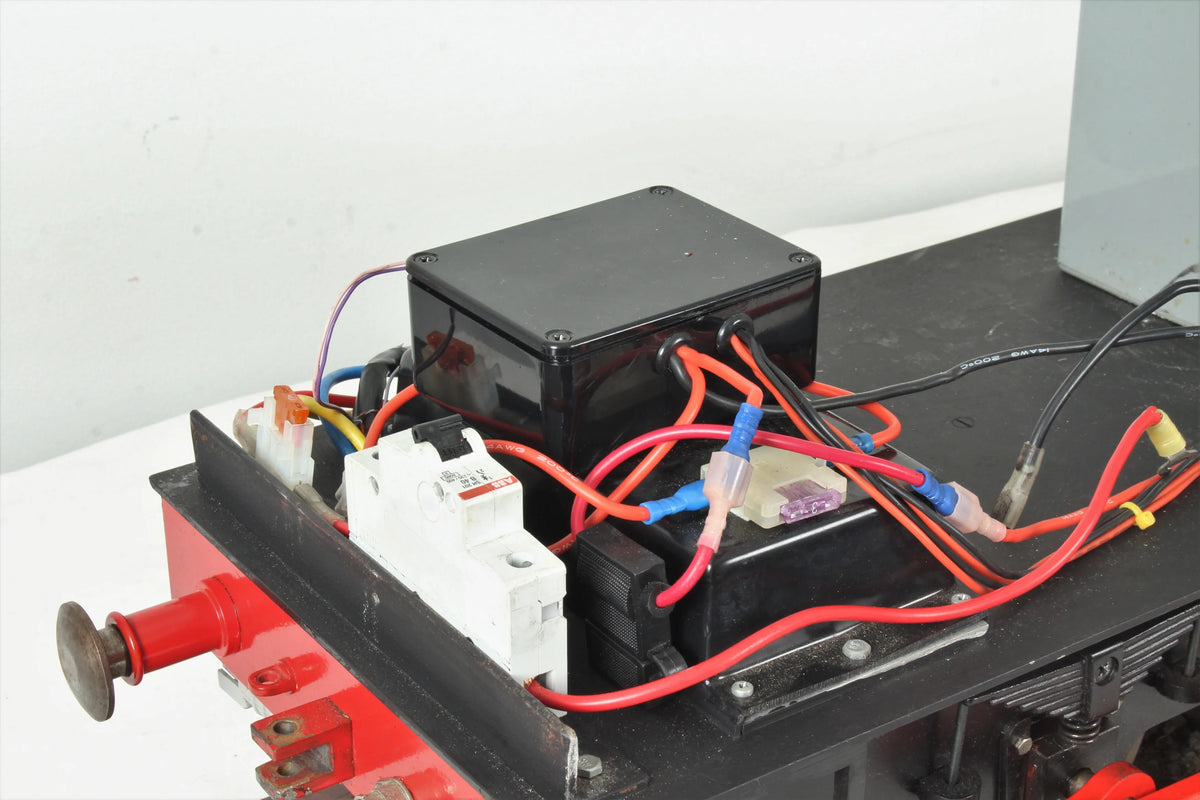 5 inch gauge Class 08 shunter
