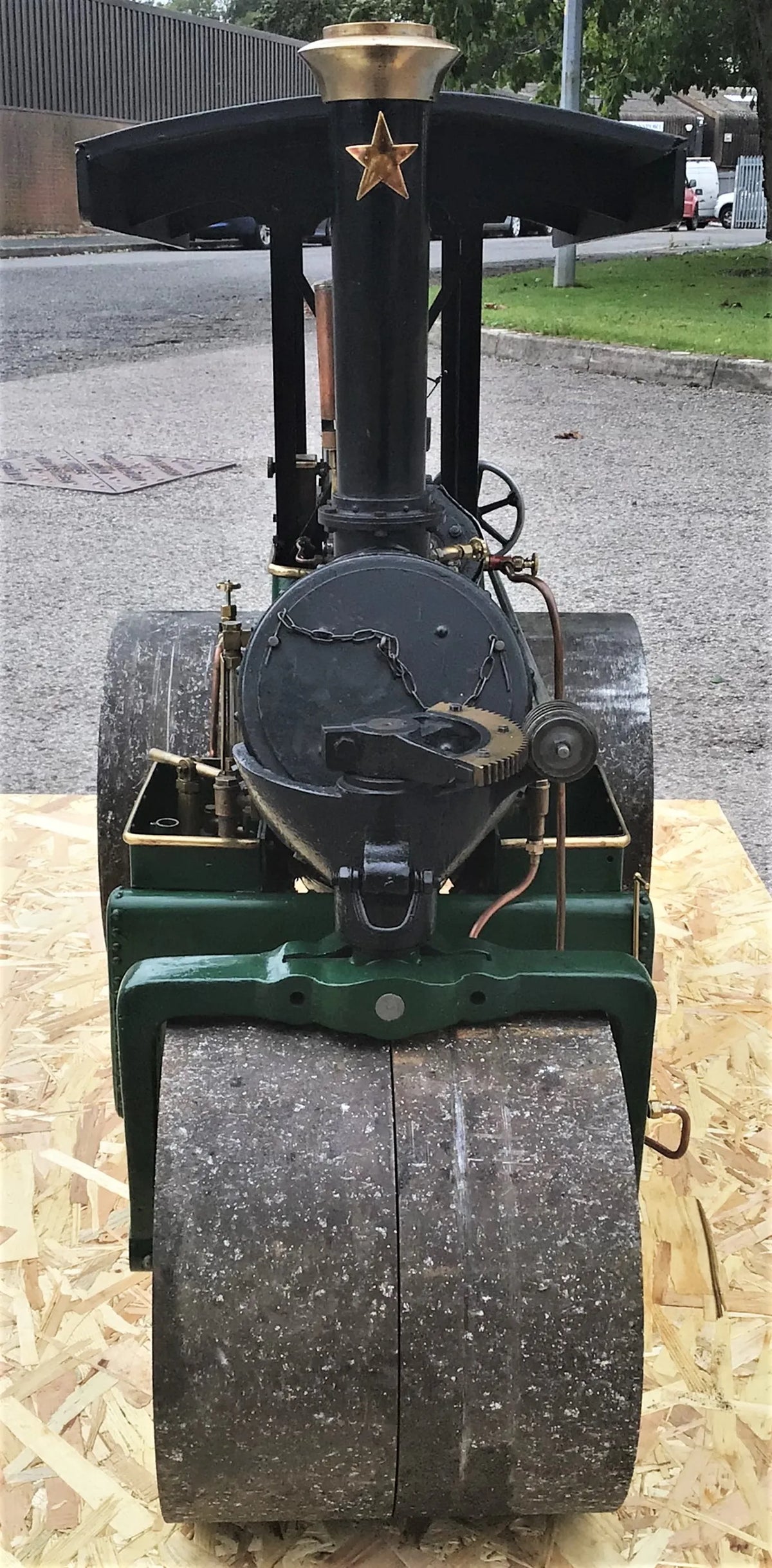3 inch scale Wallis & Steevens "Simplicity" steam roller