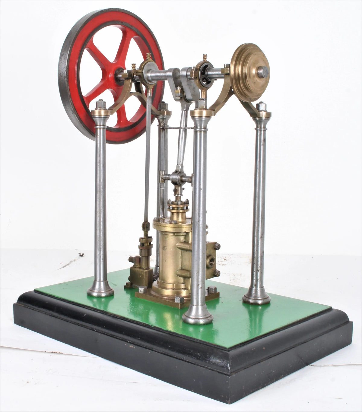 Fine early model steam engine with feed pump