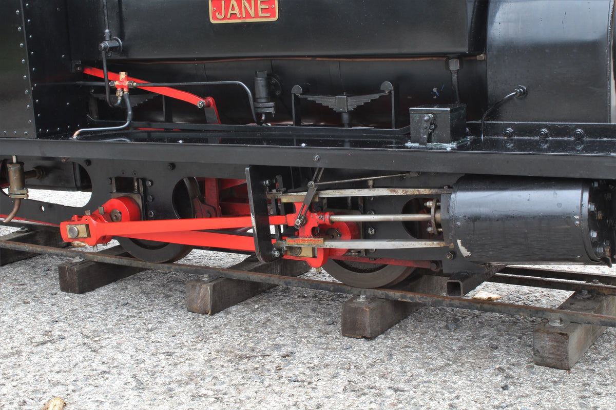 7 1/4 inch gauge Hunslet "Lilla" 0-4-0ST with tender