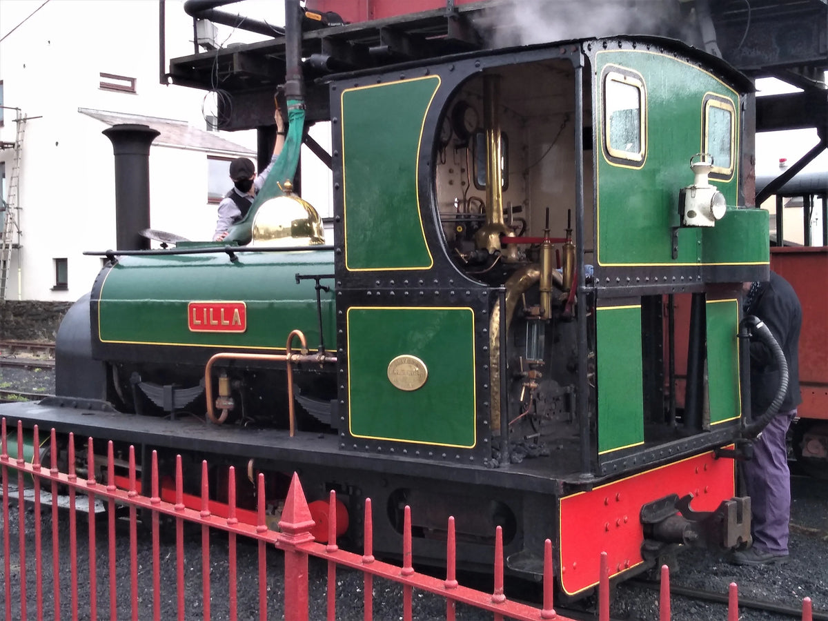 7 1/4 inch gauge Hunslet "Lilla" 0-4-0ST with tender