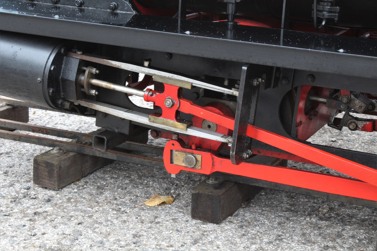7 1/4 inch gauge Hunslet "Lilla" 0-4-0ST with tender