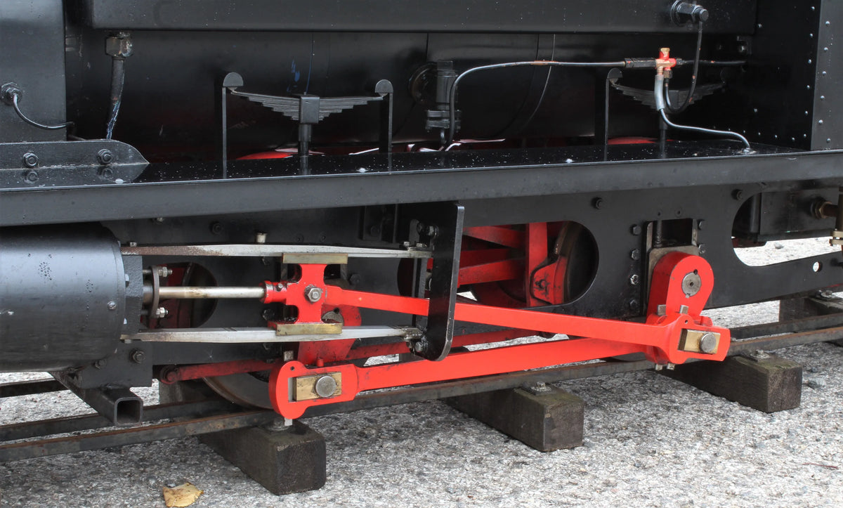 7 1/4 inch gauge Hunslet "Lilla" 0-4-0ST with tender