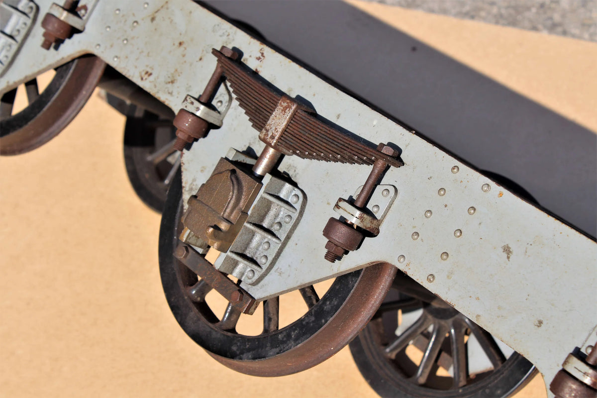 7 1/4 inch gauge six-wheeled tender chassis
