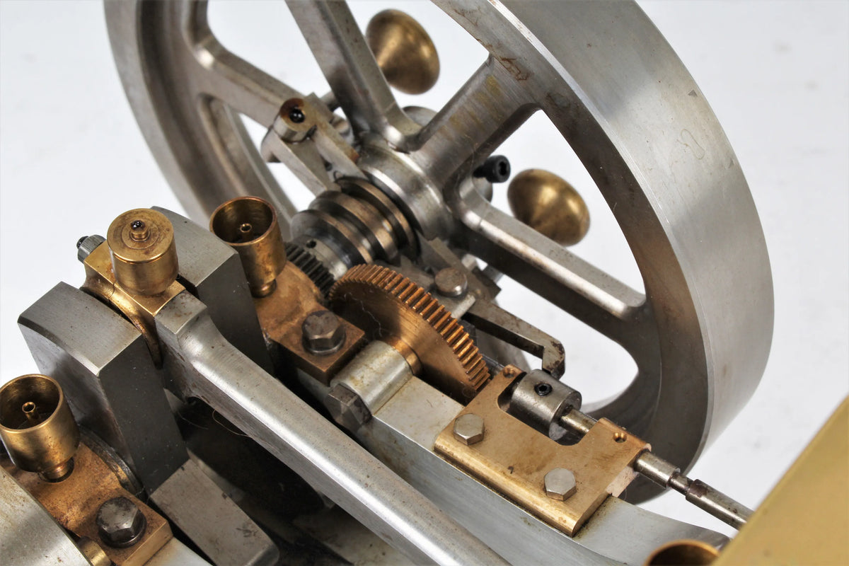 Open crank hopper-cooled hit & miss engine
