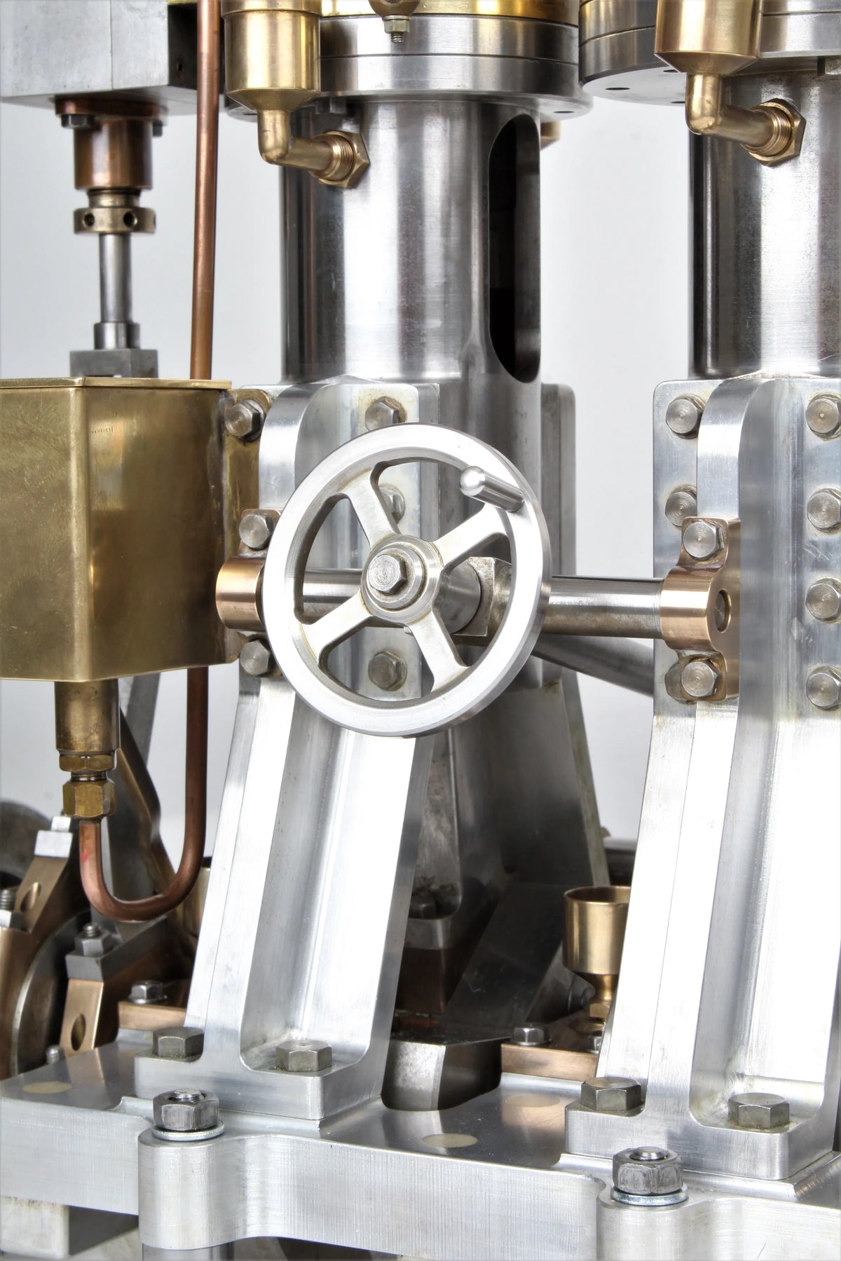 Vertical compound engine with reversing gear