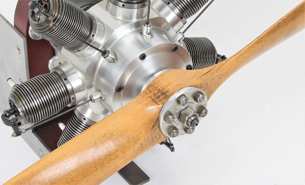 Seven cylinder Monosoupape rotary engine