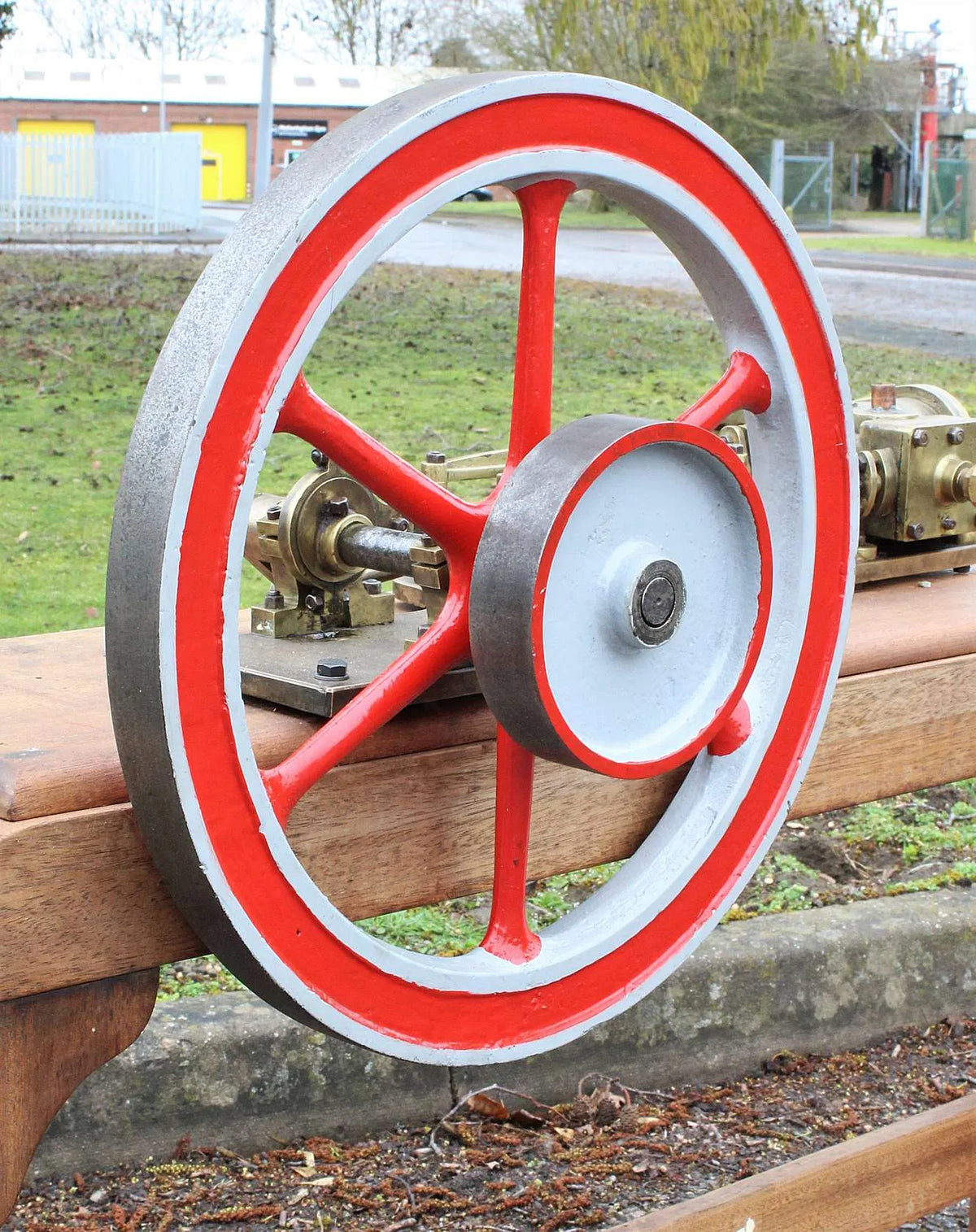 Large horizontal workshop engine