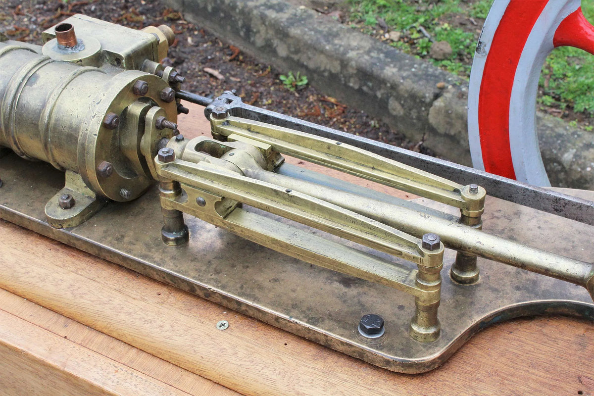 Large horizontal workshop engine