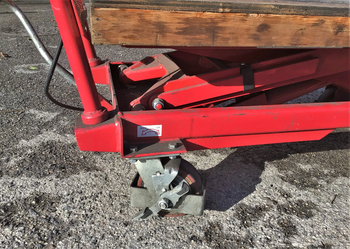 300kg hydraulic lift trolley with 7 1/4 inch gauge rails