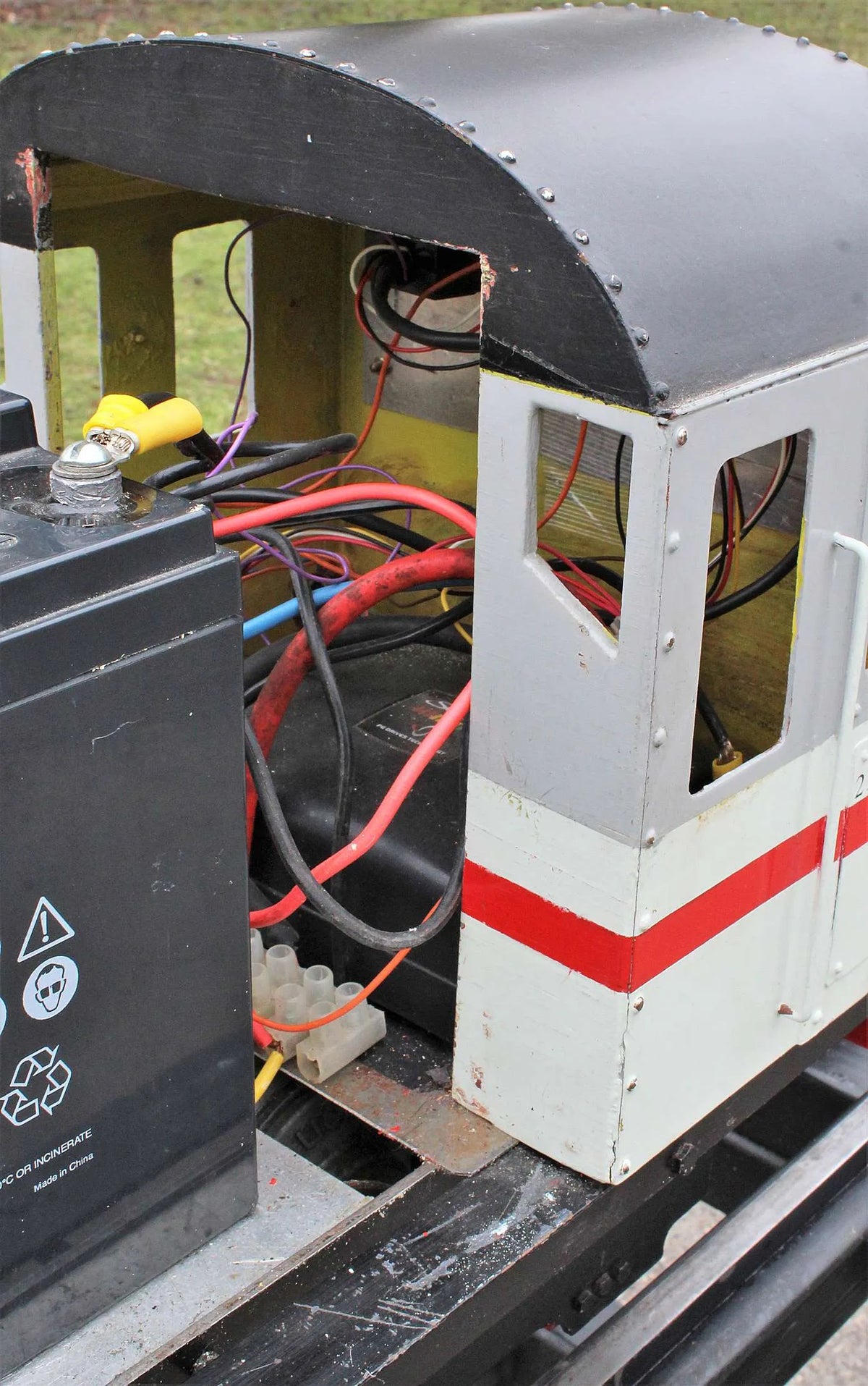 5 inch gauge Class 08 battery electric