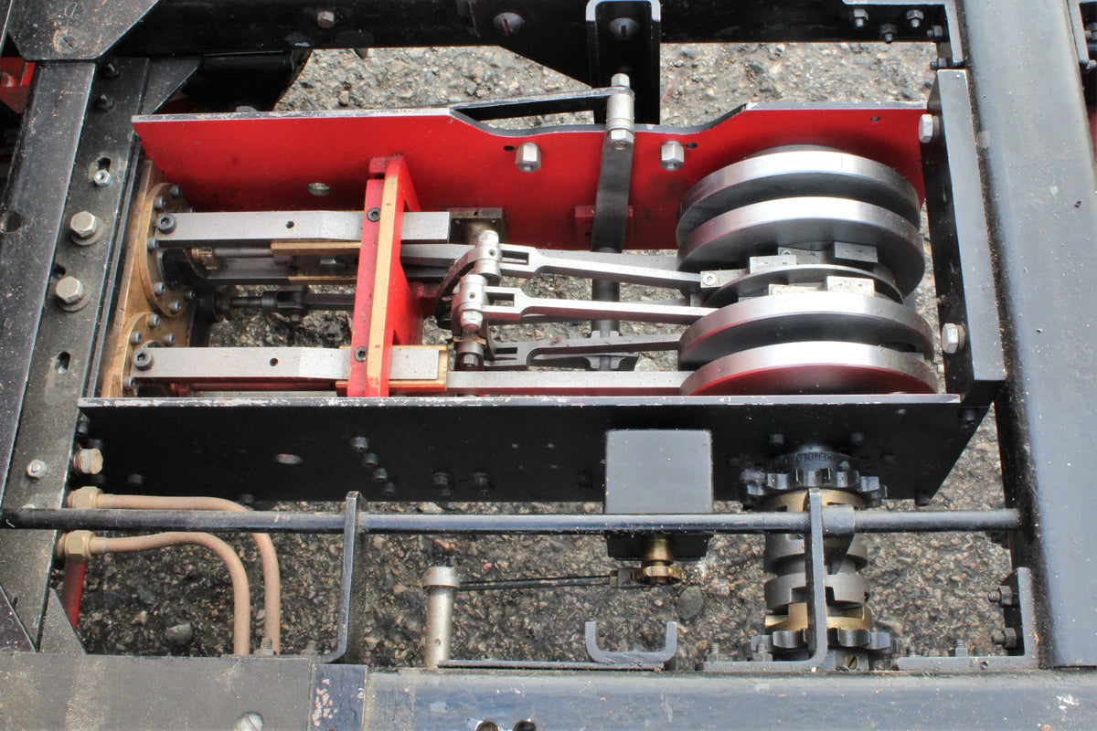 3 inch scale Clayton undertype steam wagon with living van