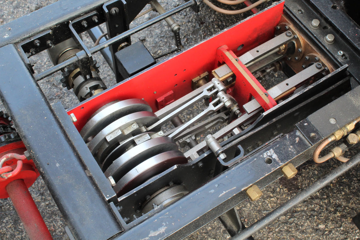 3 inch scale Clayton undertype steam wagon with living van
