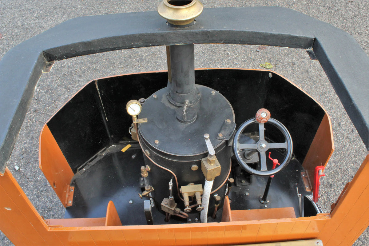 3 inch scale Clayton undertype steam wagon with living van