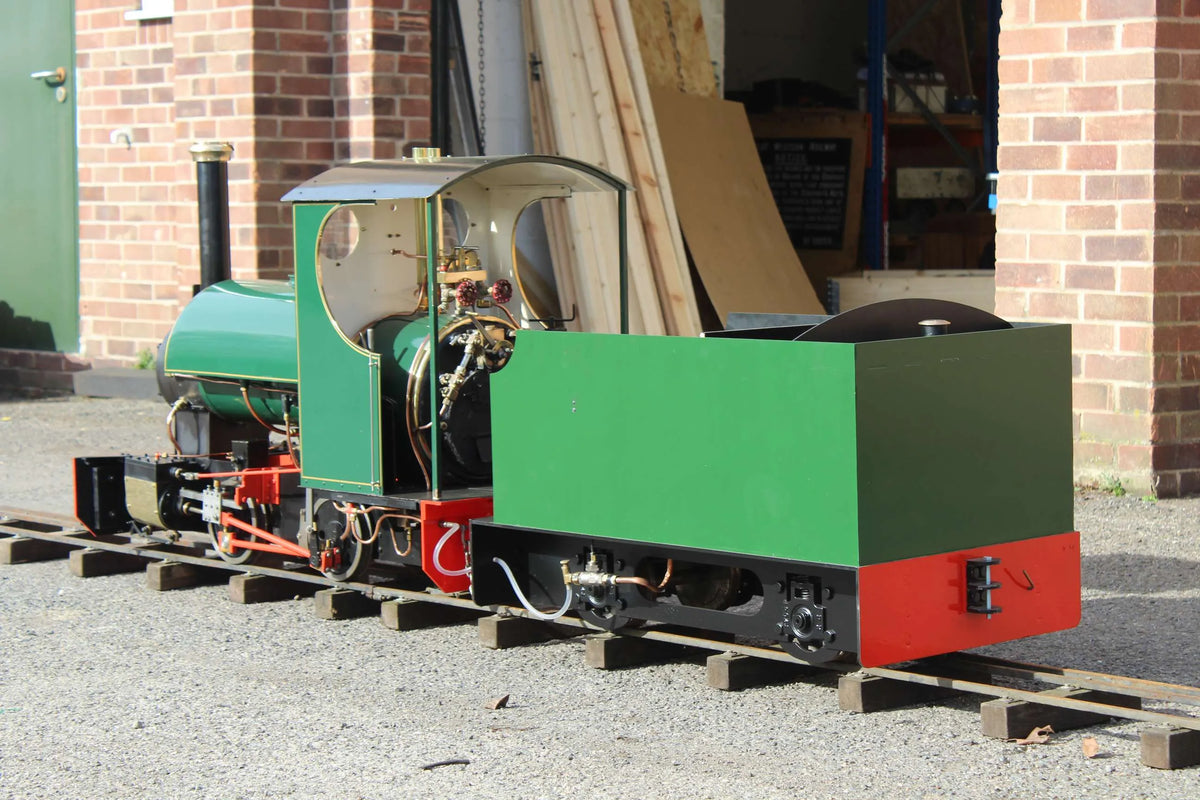 7 1/4 inch gauge "Sweet William" 0-4-0ST with tender