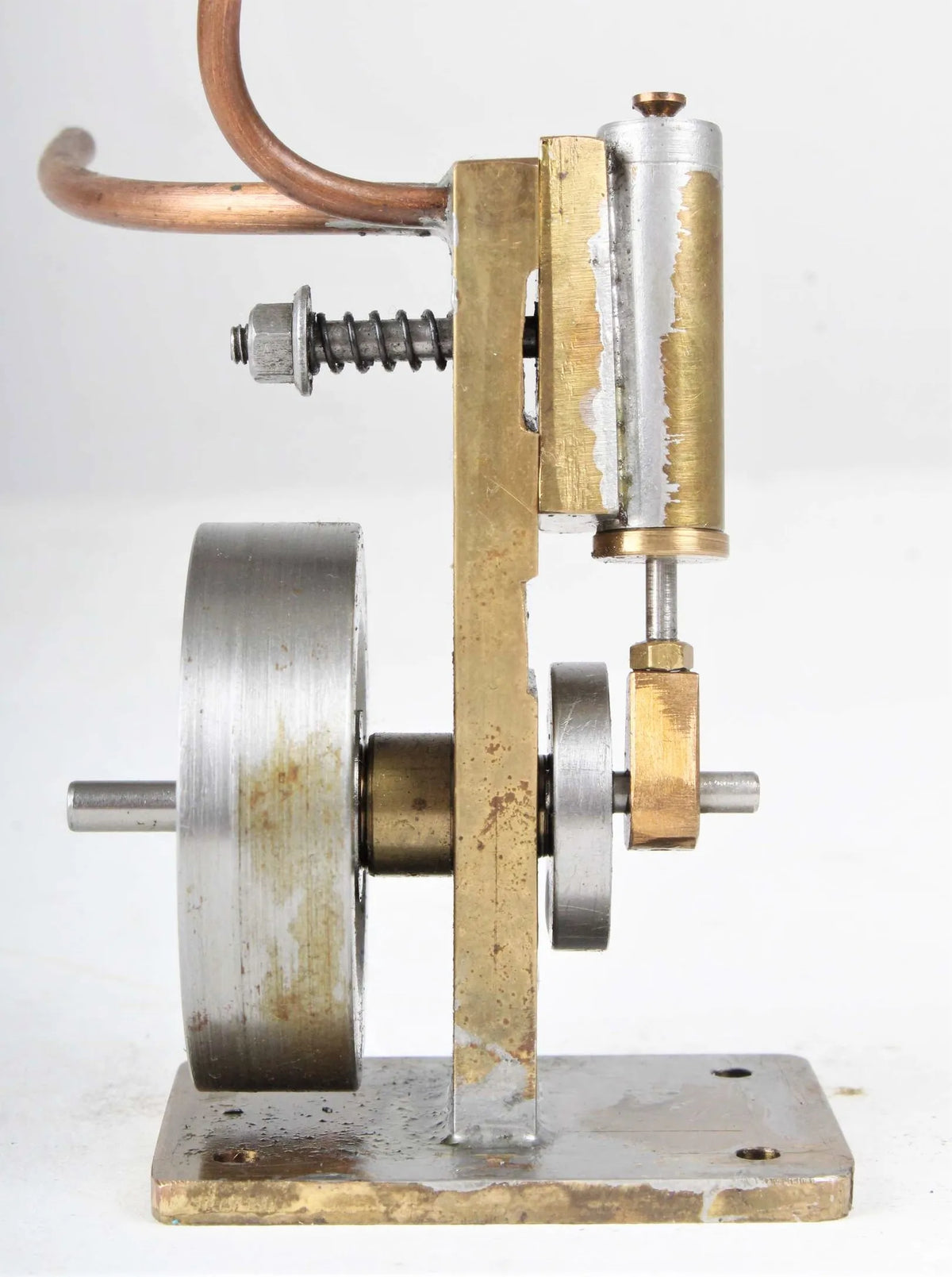 Small oscillating engine