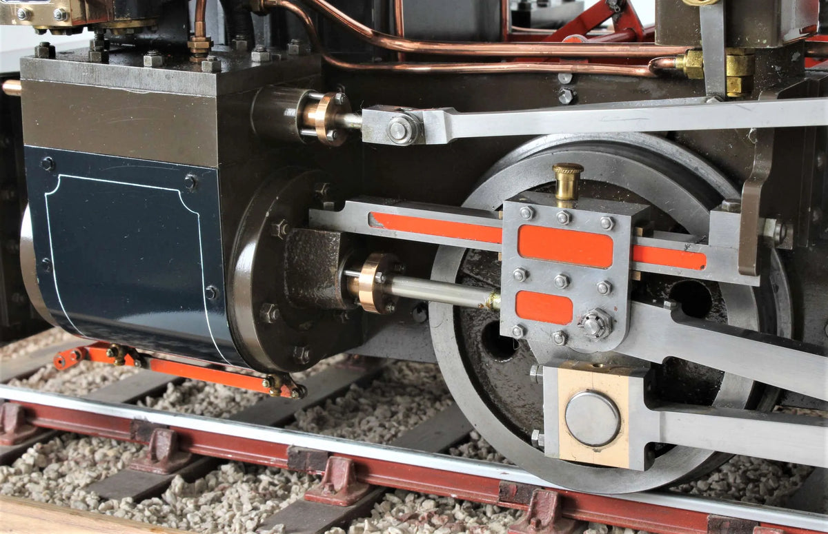 5 inch gauge "Sweet Pea" 0-4-2ST with tender