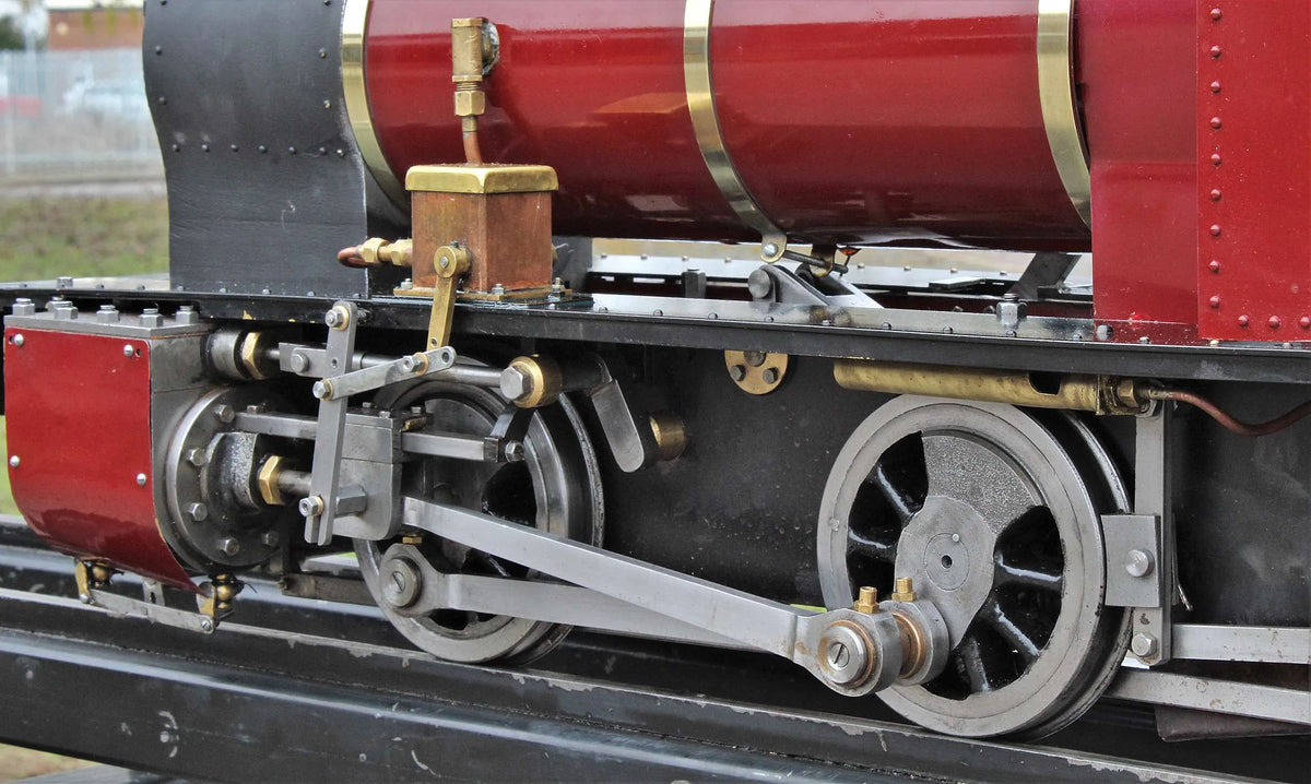 5 inch gauge Polly II 0-4-0 with tender