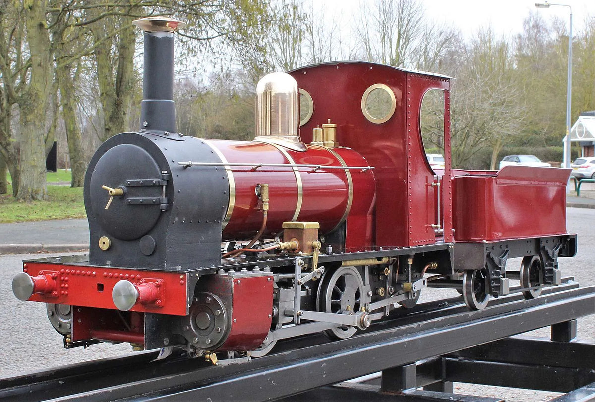5 inch gauge Polly II 0-4-0 with tender