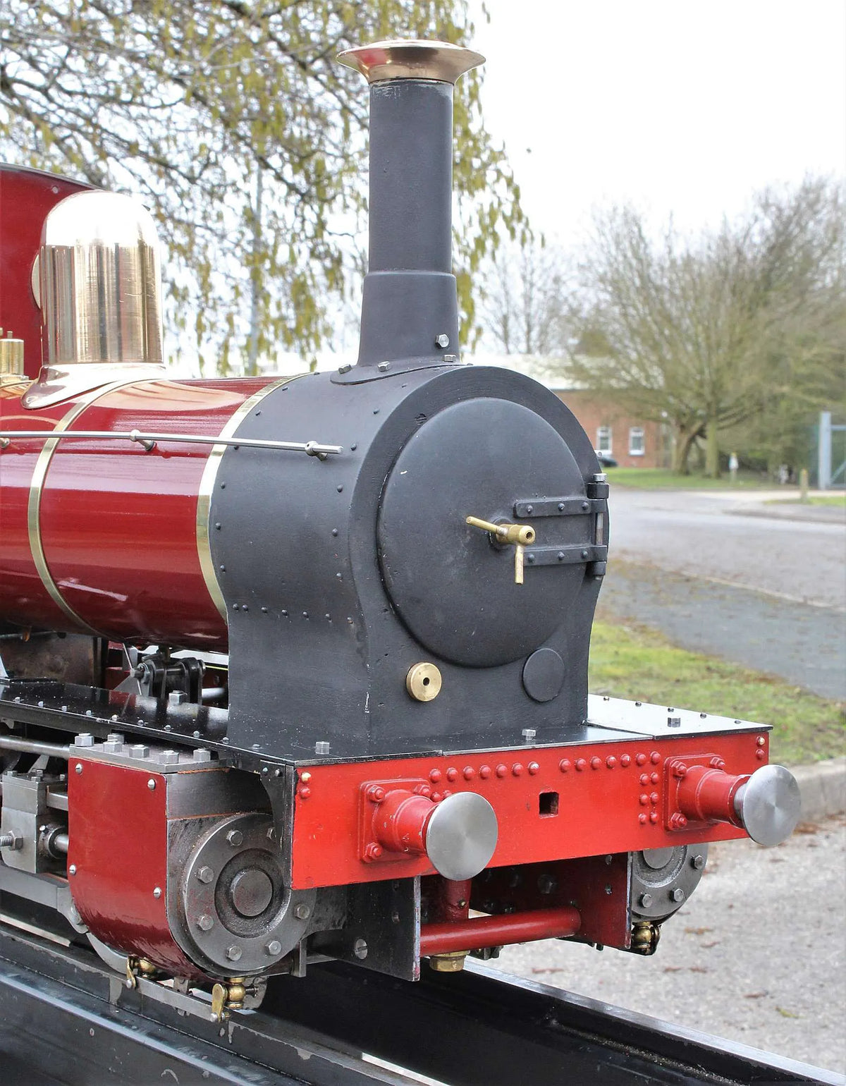 5 inch gauge Polly II 0-4-0 with tender