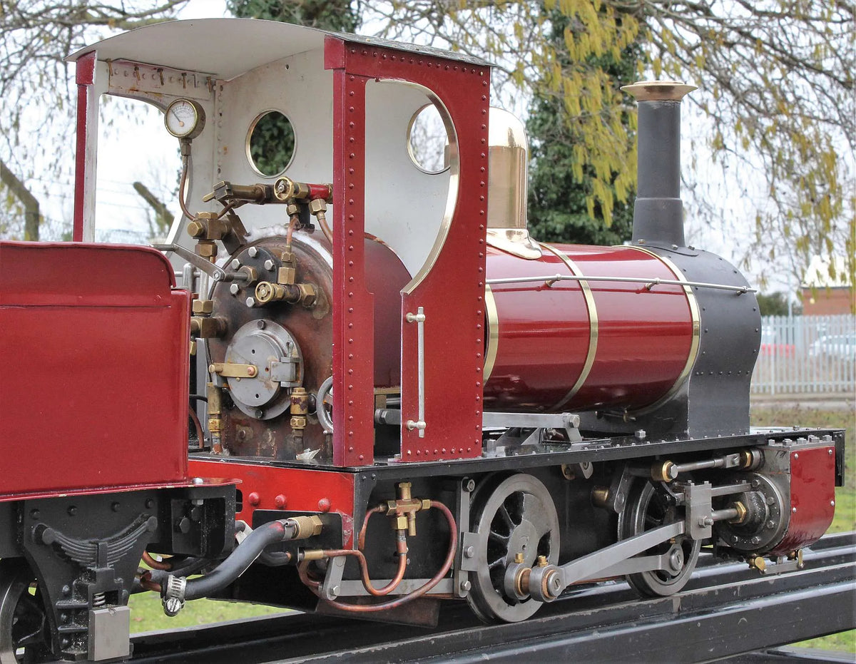 5 inch gauge Polly II 0-4-0 with tender