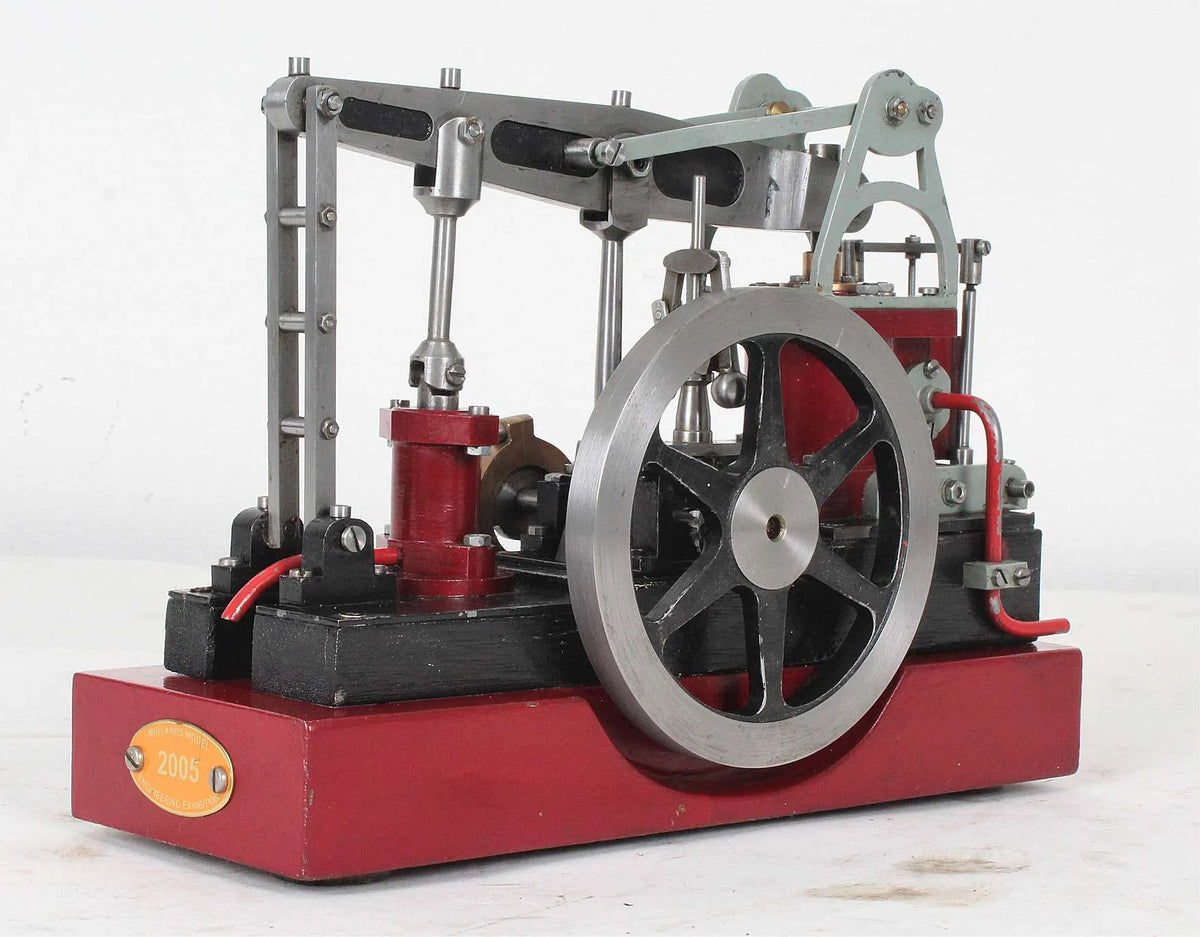 Small half beam engine