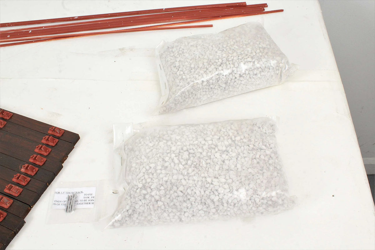 3 1/2 inch gauge display track kit