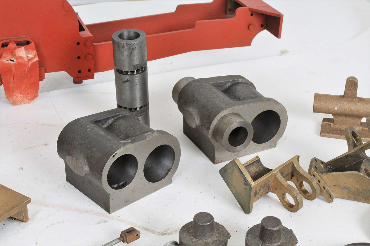 3 1/2 inch gauge Britannia chassis with parts & castings