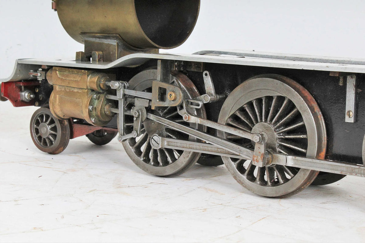 2 1/2 inch gauge V2 Green Arrow chassis/tender