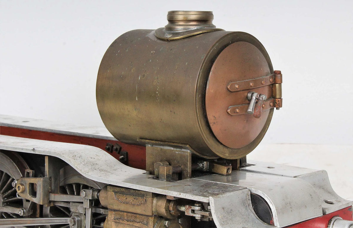 2 1/2 inch gauge V2 Green Arrow chassis/tender