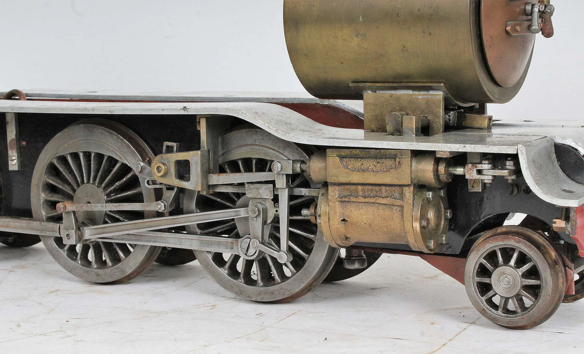 2 1/2 inch gauge V2 Green Arrow chassis/tender