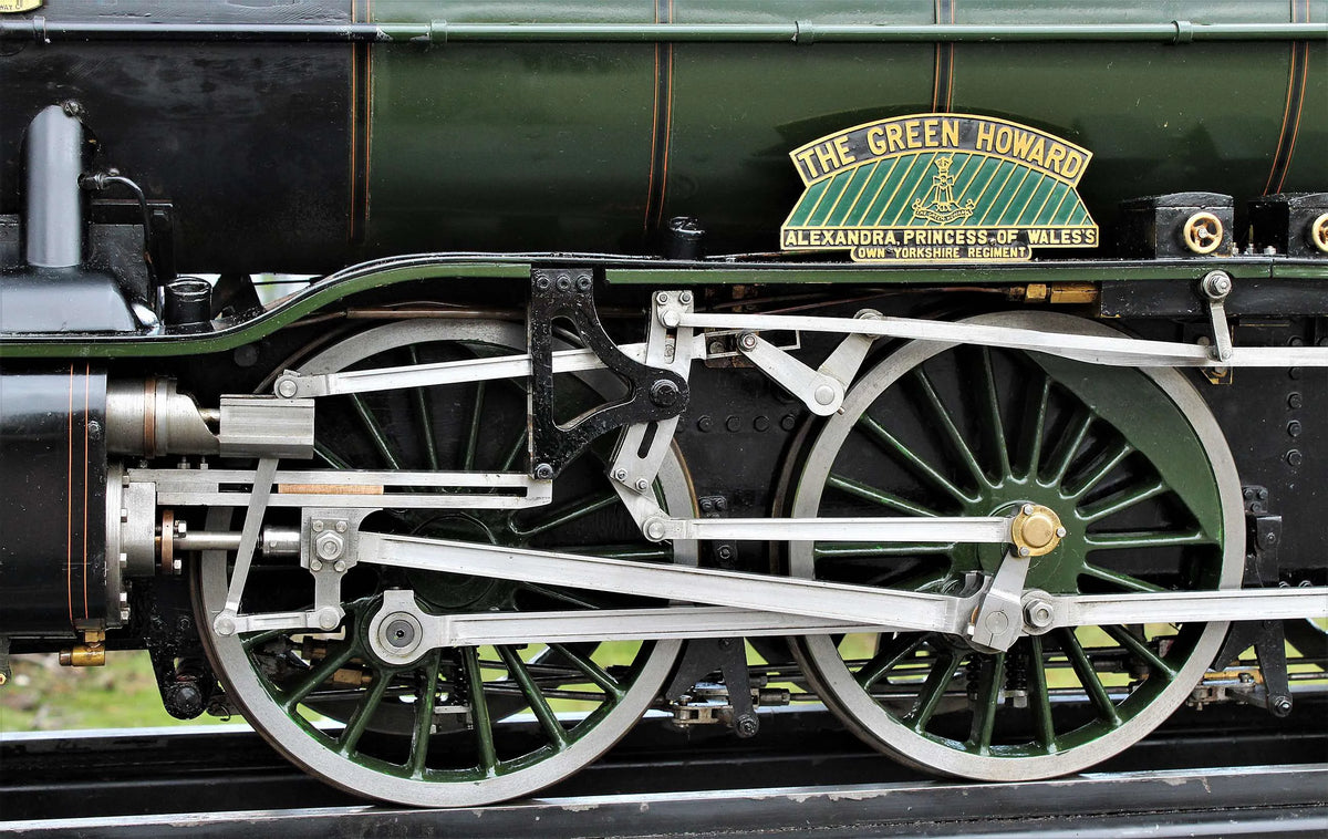5 inch gauge LNER V2 "The Green Howard"