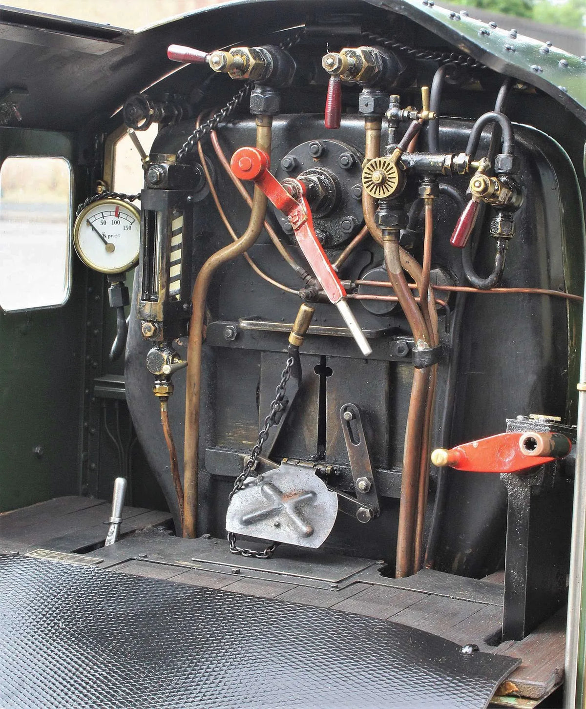 5 inch gauge GWR 4-6-0 No.7825 "Lechlade Manor"