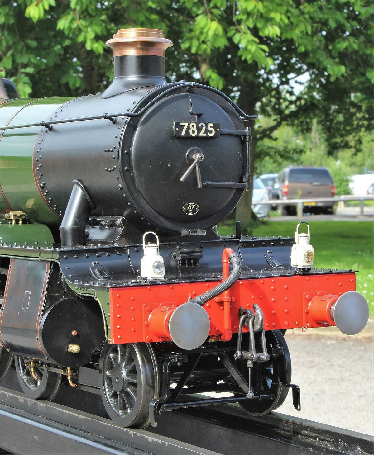 5 inch gauge GWR 4-6-0 No.7825 "Lechlade Manor"
