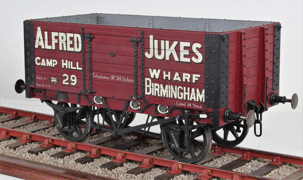 5 inch gauge private owner wagon "Alfred Jukes"