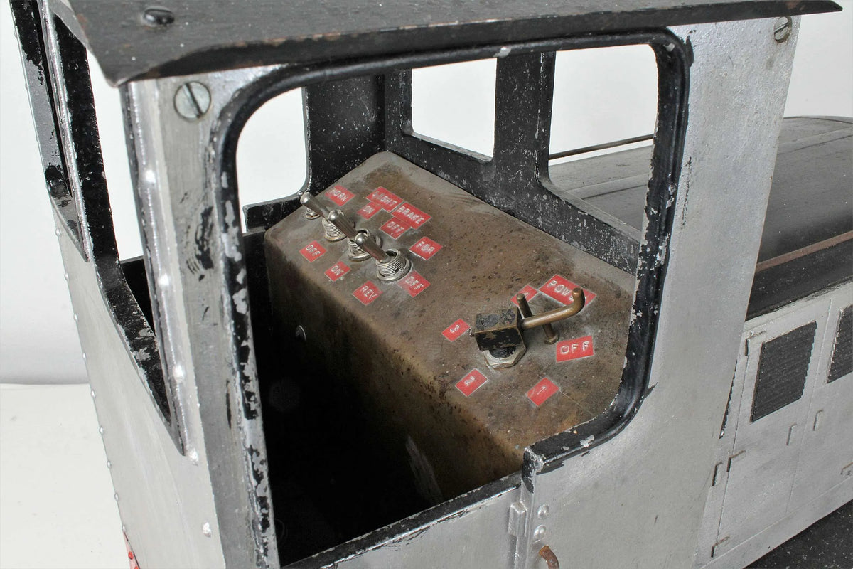 5 inch gauge Maxitrak "Simplicity II" 0-4-0 battery electric