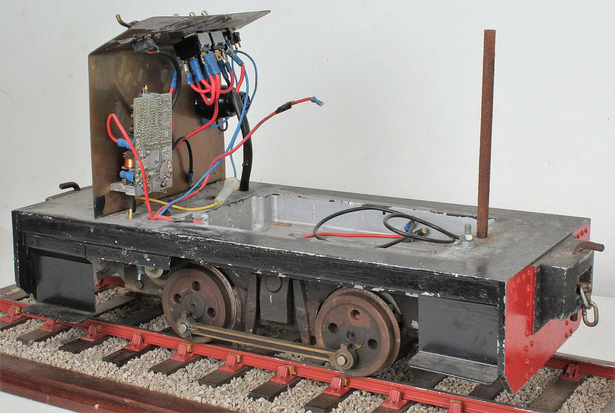 5 inch gauge Maxitrak "Simplicity II" 0-4-0 battery electric