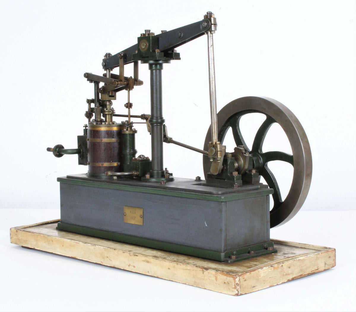 Model 19th century beam engine