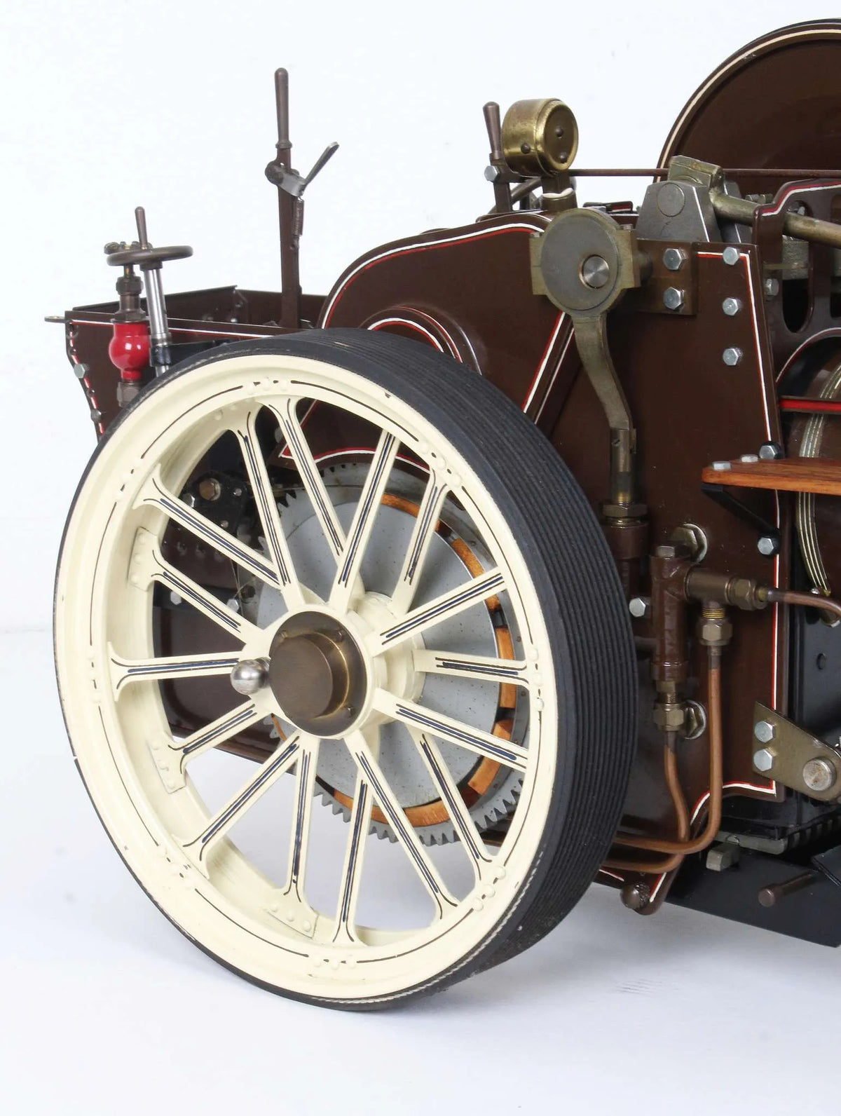 1 inch scale Maxwell Hemmens Showmans tractor