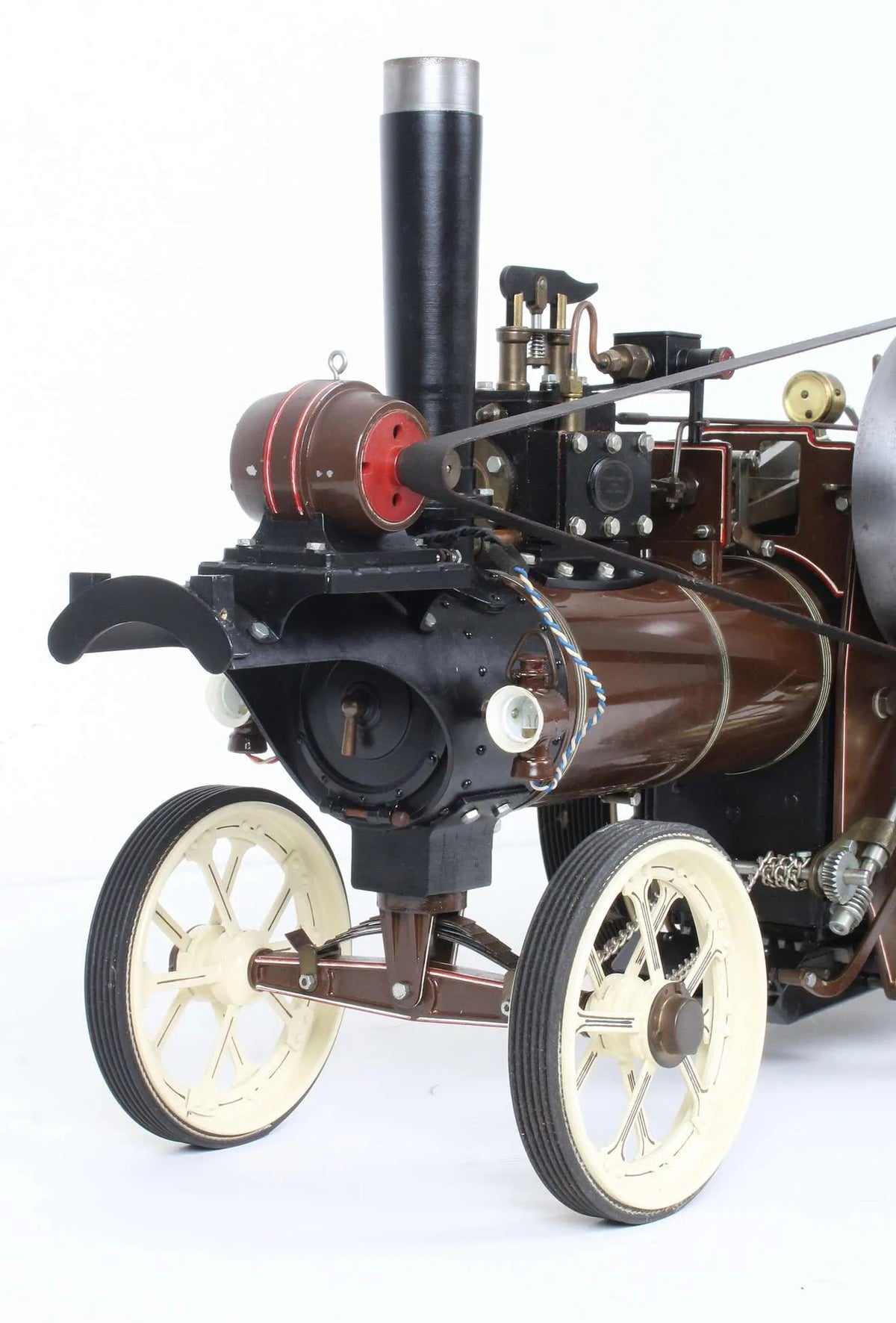 1 inch scale Maxwell Hemmens Showmans tractor