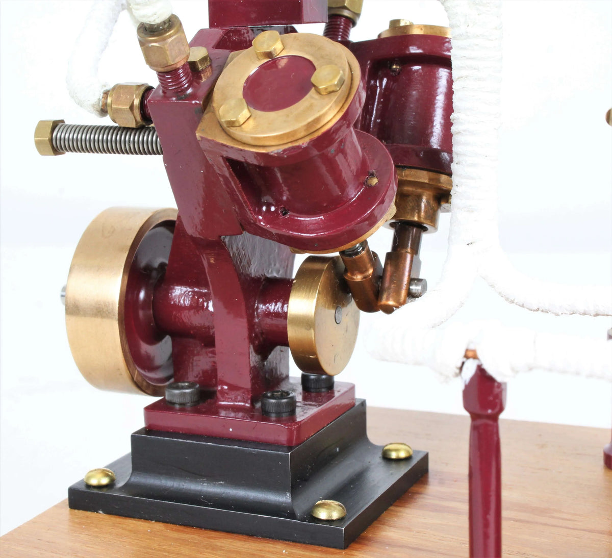 Twin oscillating engine on oak plinth