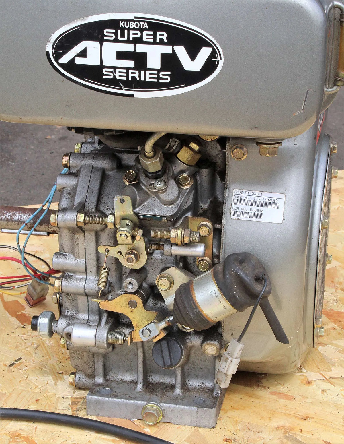 Single cylinder diesel engine