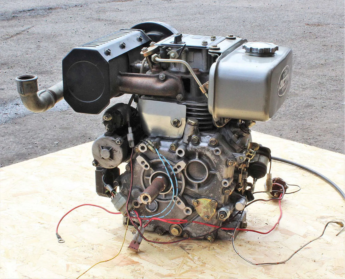 Single cylinder diesel engine