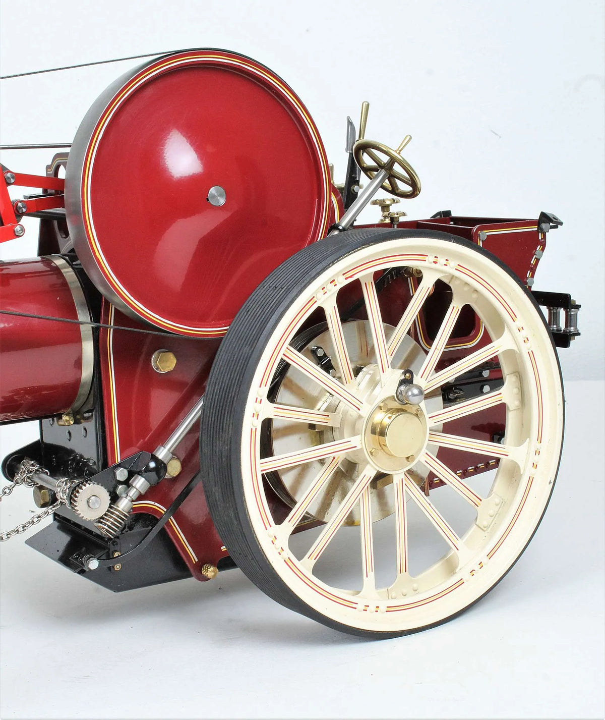 Maxwell Hemmens Showmans tractor with organ