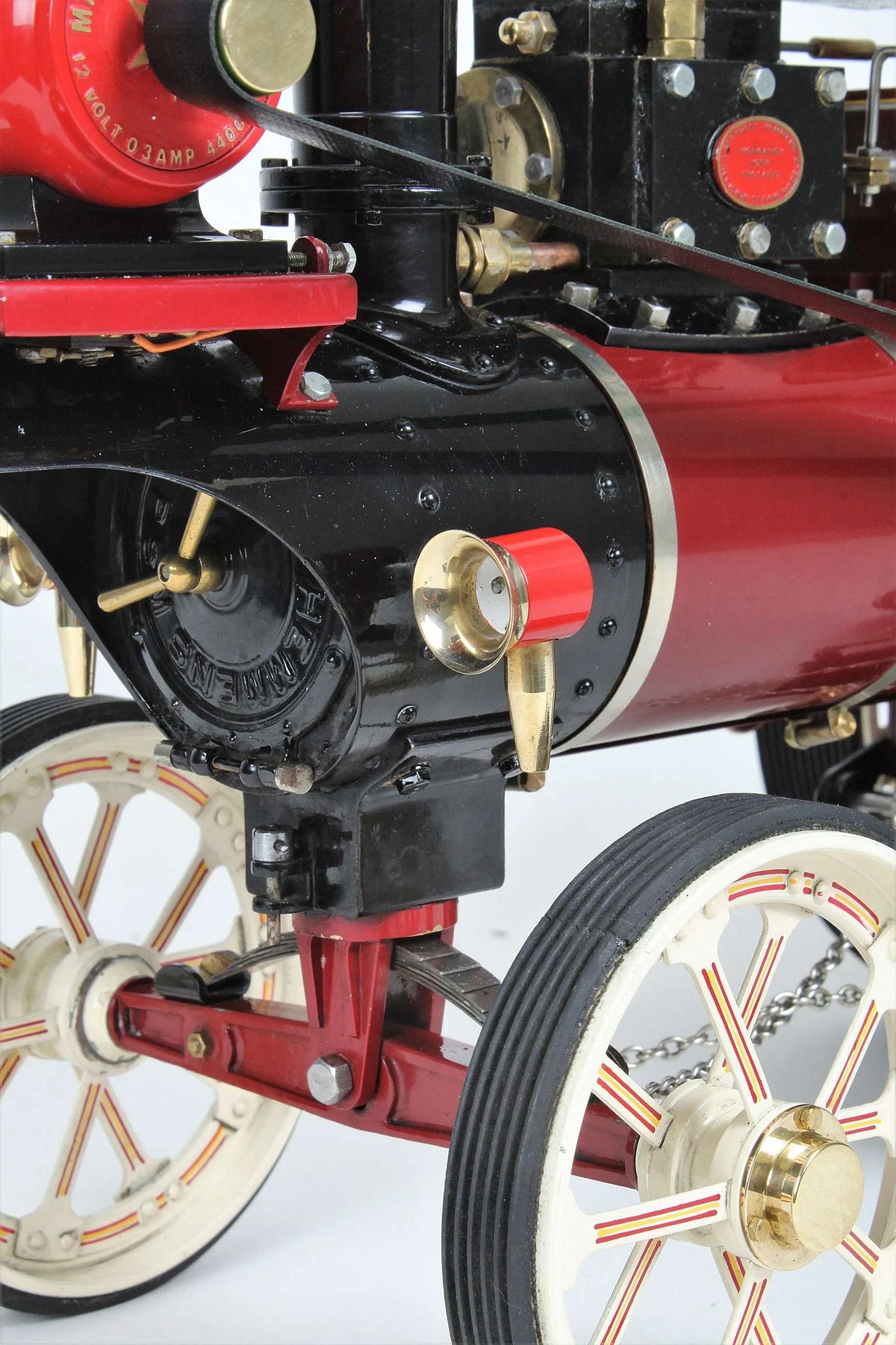 Maxwell Hemmens Showmans tractor with organ