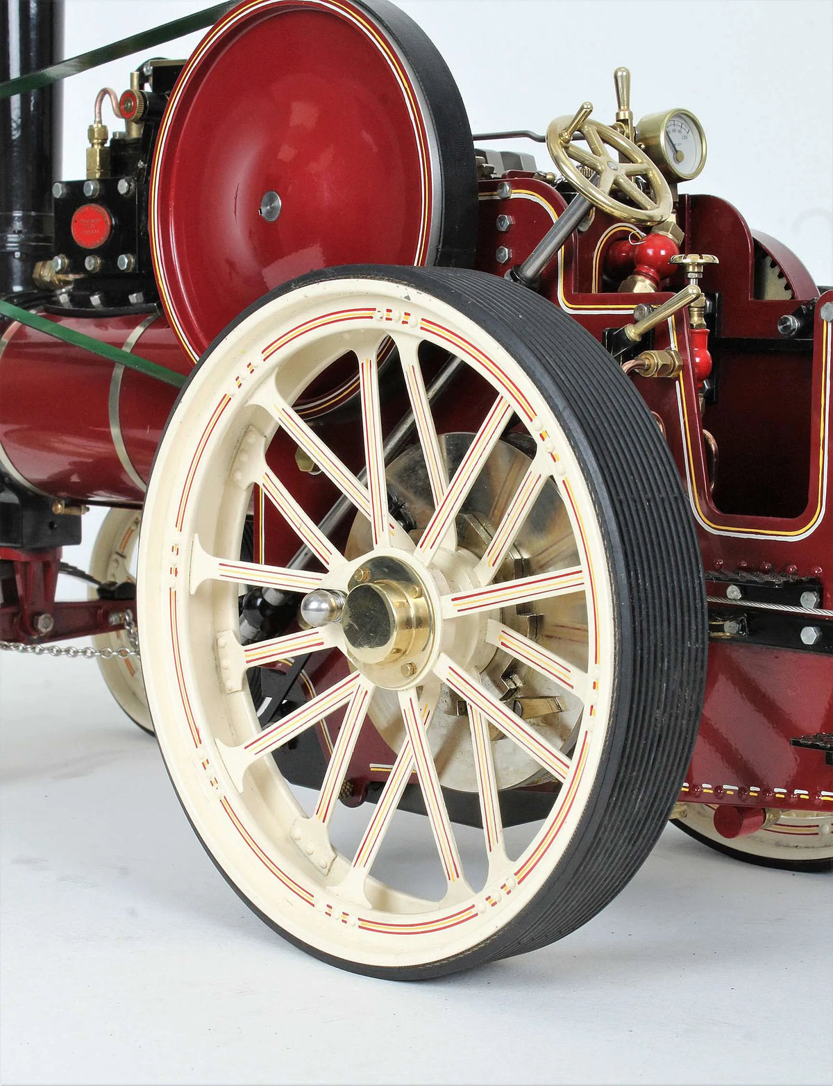 Maxwell Hemmens Showmans tractor with organ