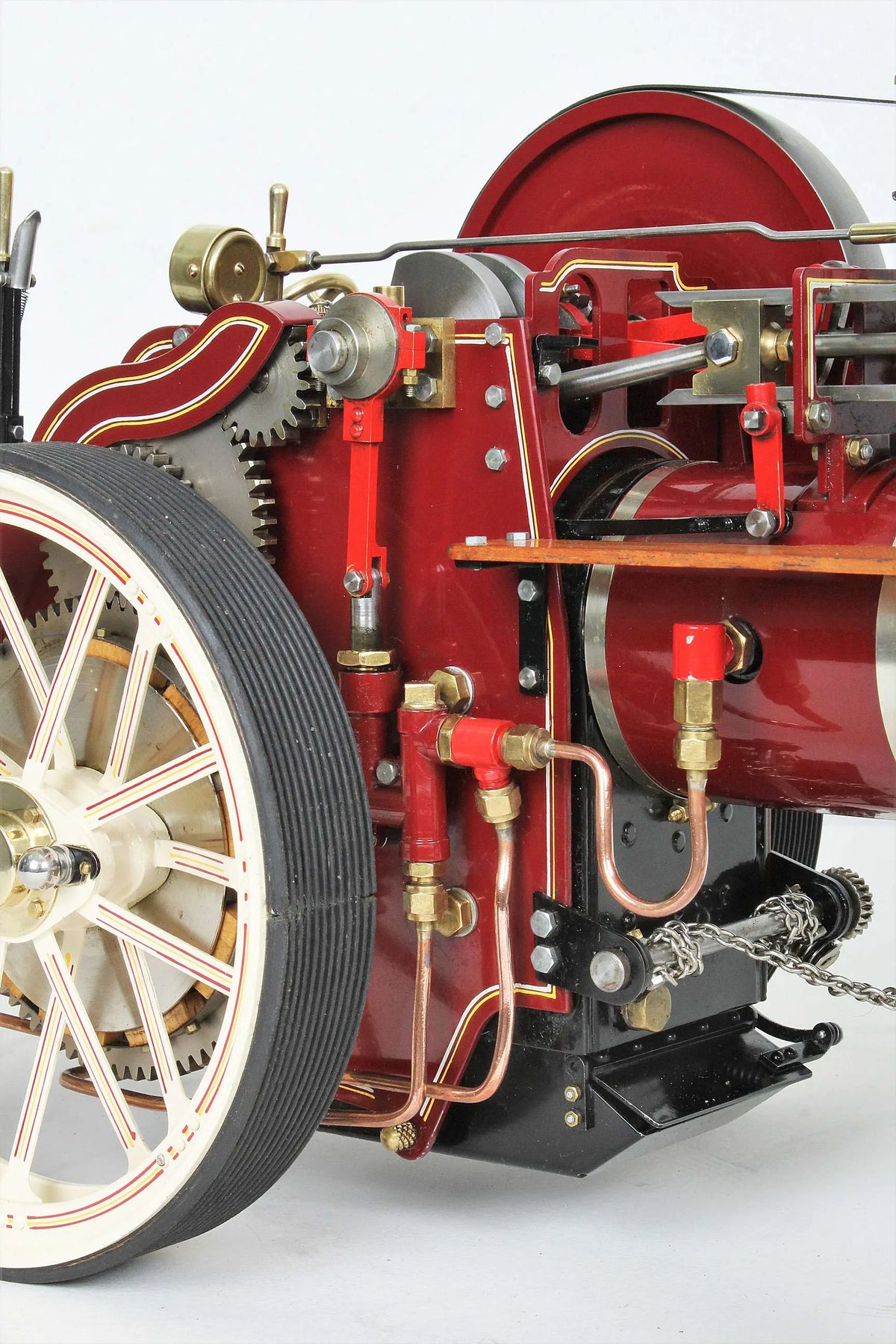 Maxwell Hemmens Showmans tractor with organ