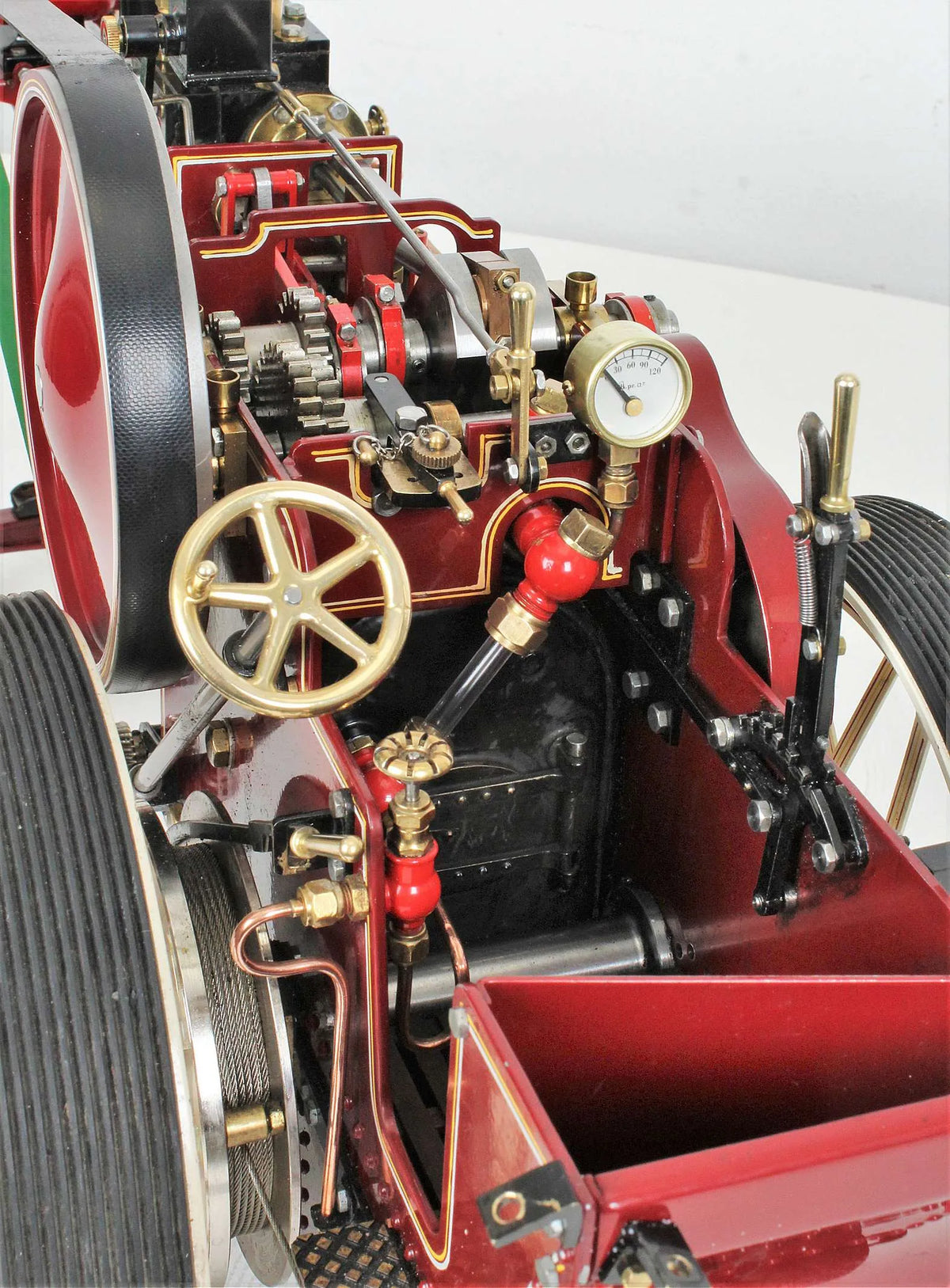 Maxwell Hemmens Showmans tractor with organ